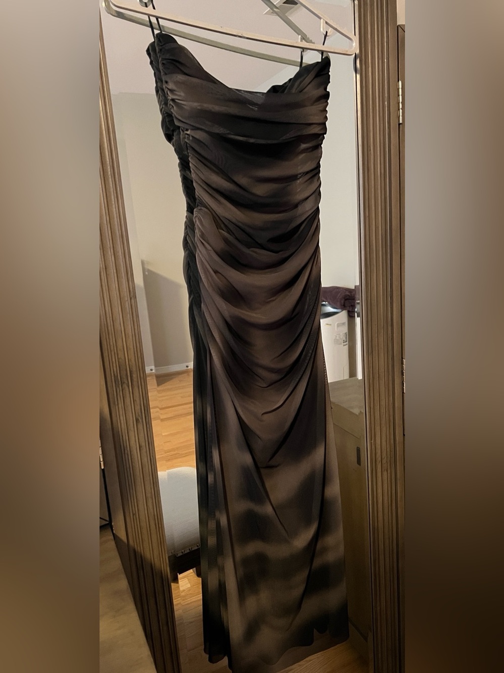 Ruched Strapless Evening Gown - New no tag - Picture 2 of 6